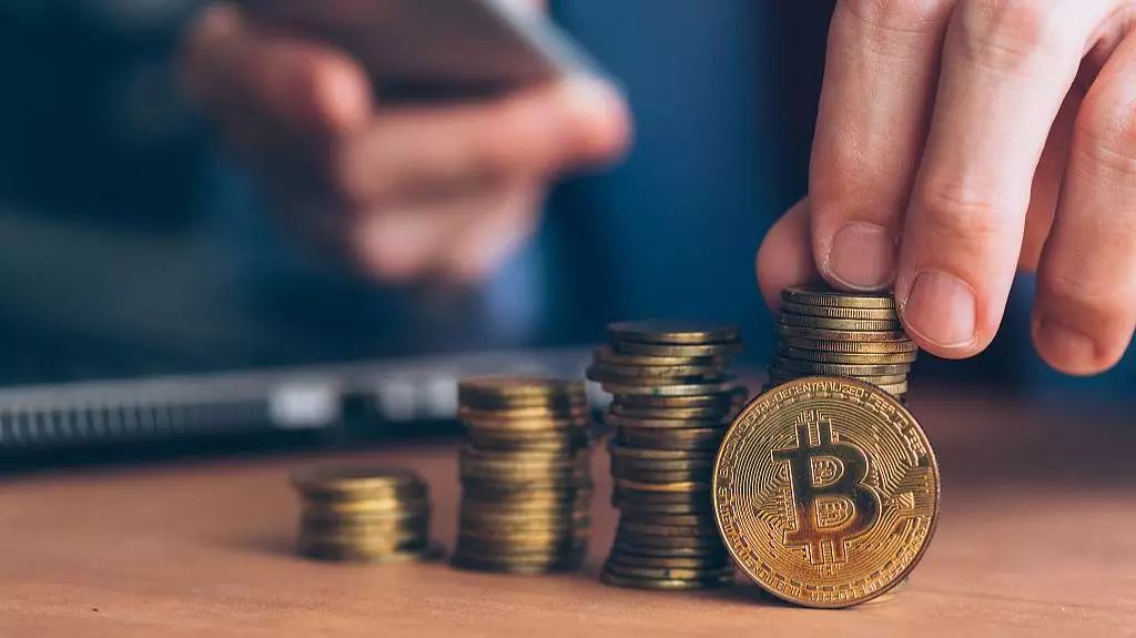 比特币是什么时候发行的-比特币什么时候发行的在哪个股市买