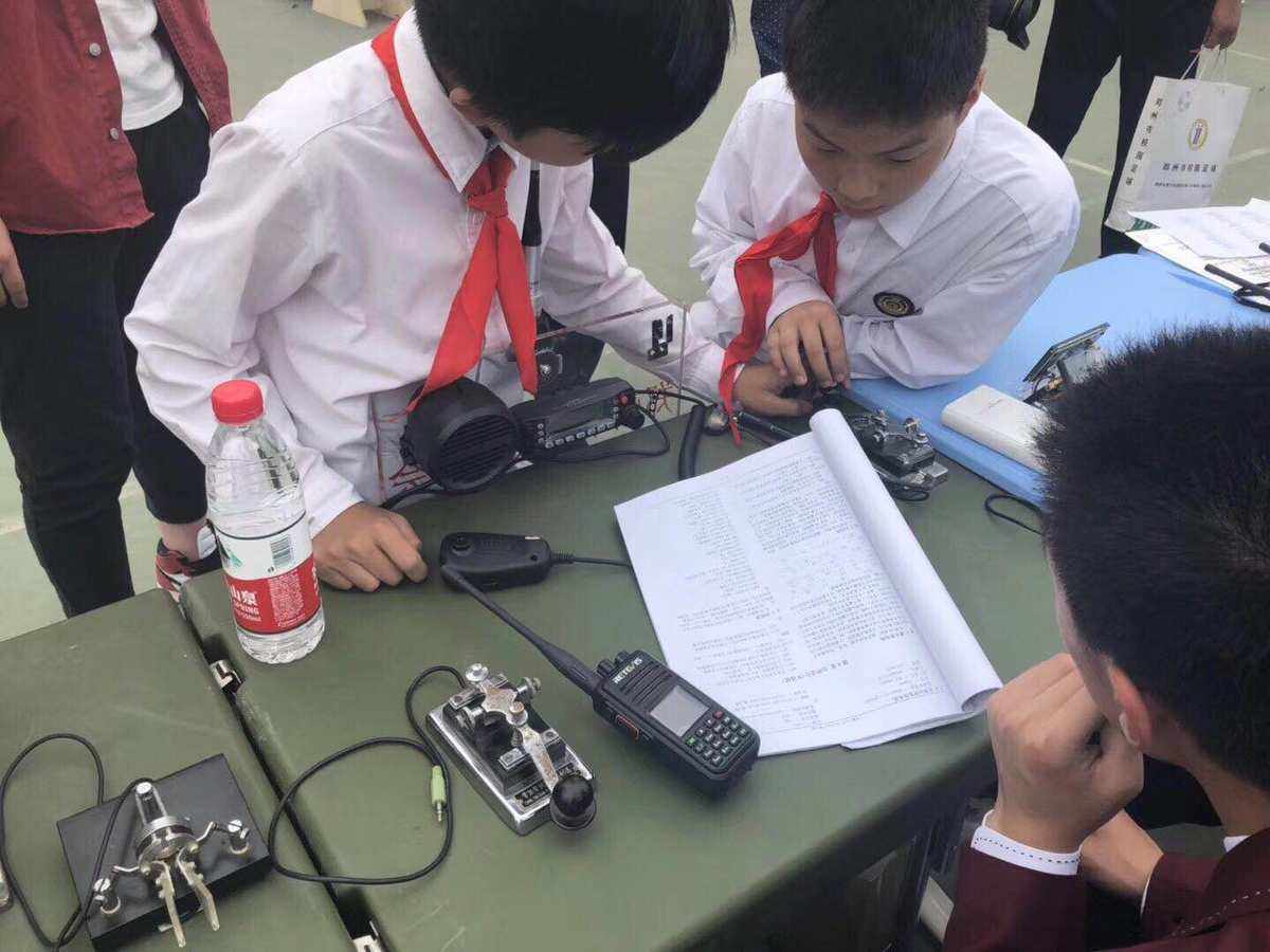 打电报什么意思-打电报的是什么机器