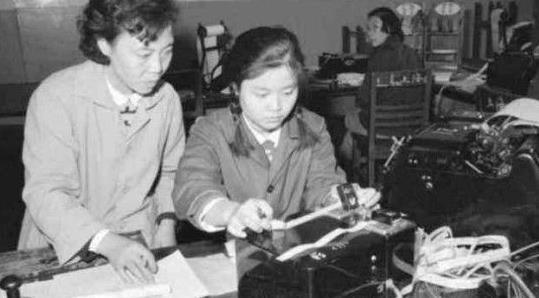 鬼子电报员-鬼子电报员邻居音频修复