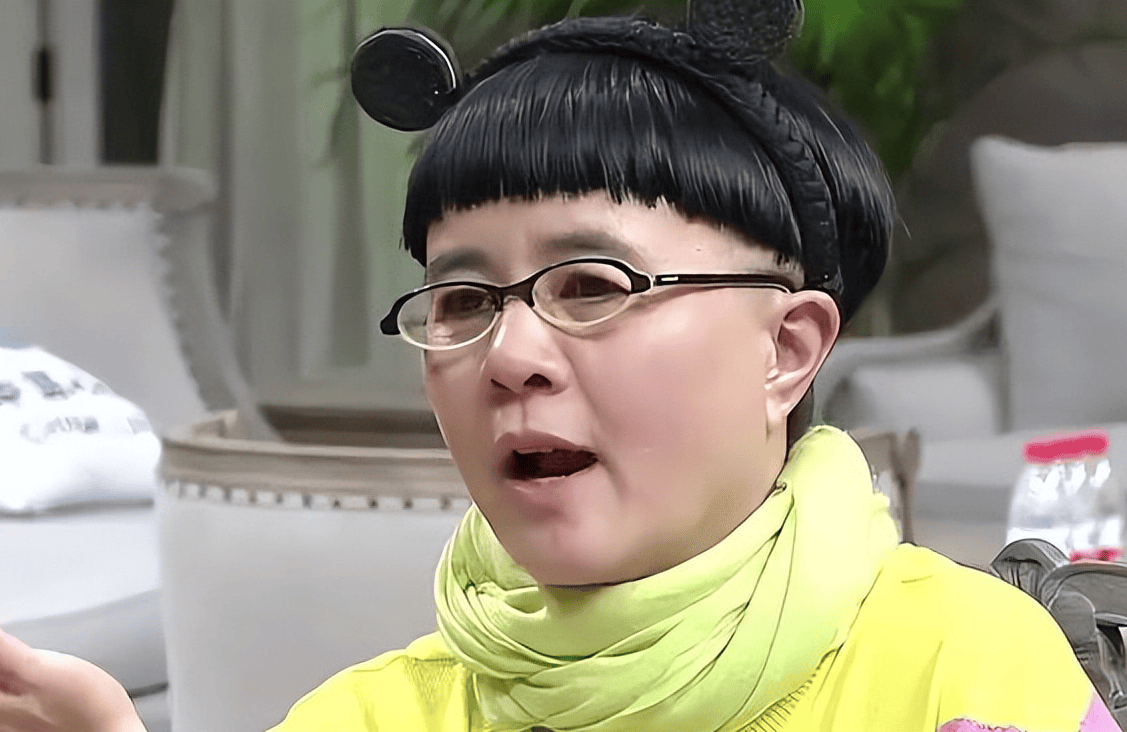 金龟子回应网友劝她换发型的简单介绍